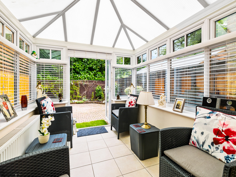 2 bed House - Terrace For Sale in Godstone, Surrey - 2