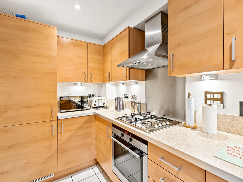 2 bed House - Terrace For Rent in Coulsdon, Surrey - 2
