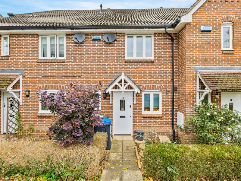 2 bed House - Terrace For Rent in Coulsdon, Surrey
