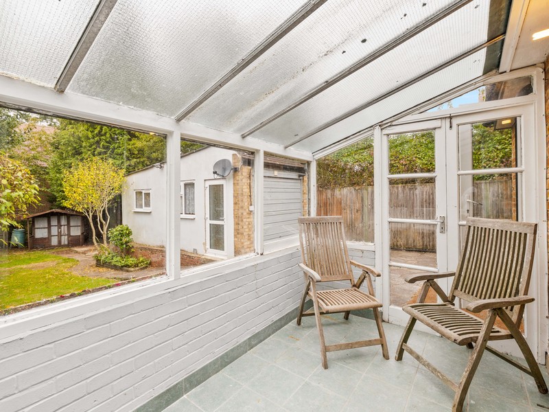 2 Bed Bungalow Semi For Sale in Caterham