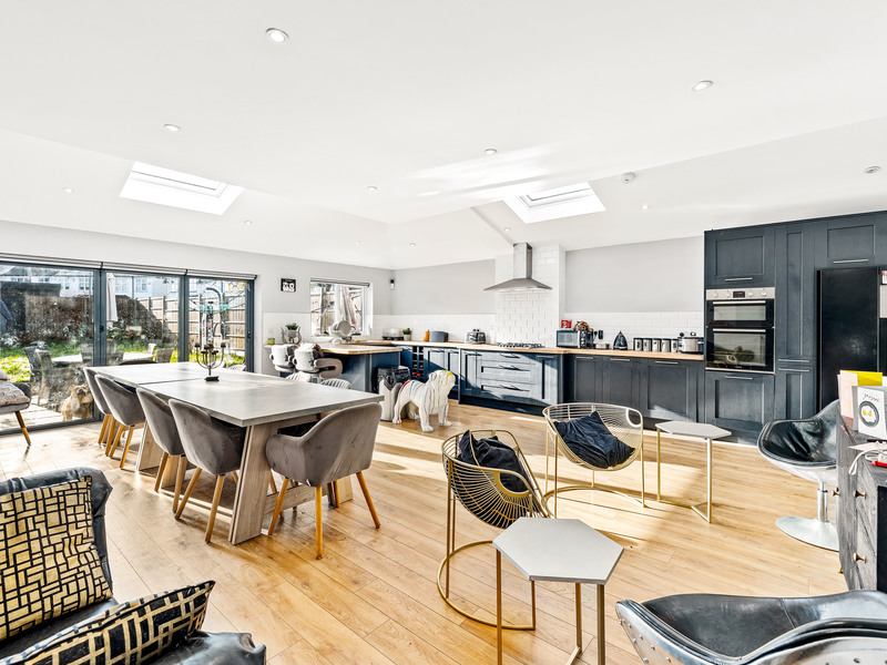 5 bed House - Semi For Sale in Beckenham, Greater London