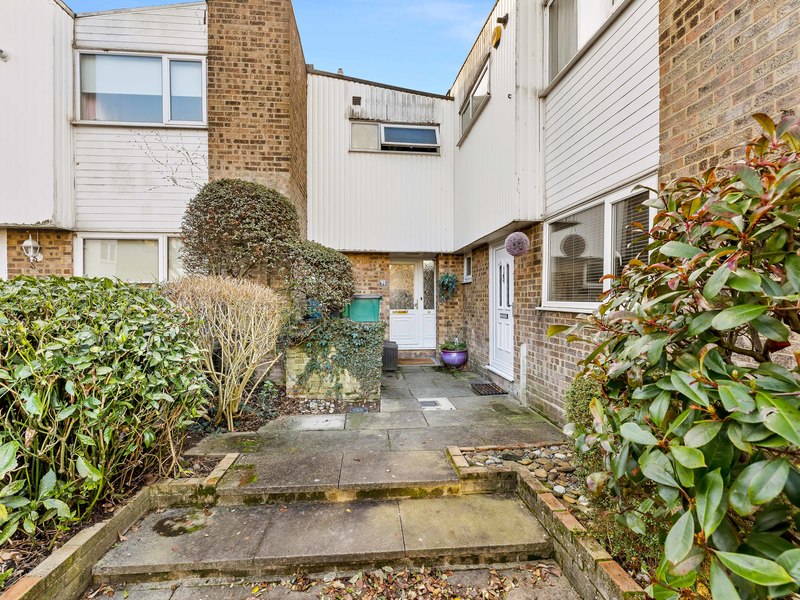 3 bed House - End Terrace For Sale in Croydon, Surrey