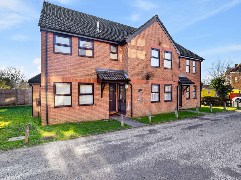 0 bed Studio For Rent in Horley, Surrey