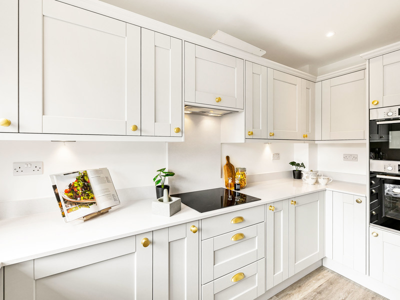 3 bed House - Semi For Sale in Horley, Surrey - 2