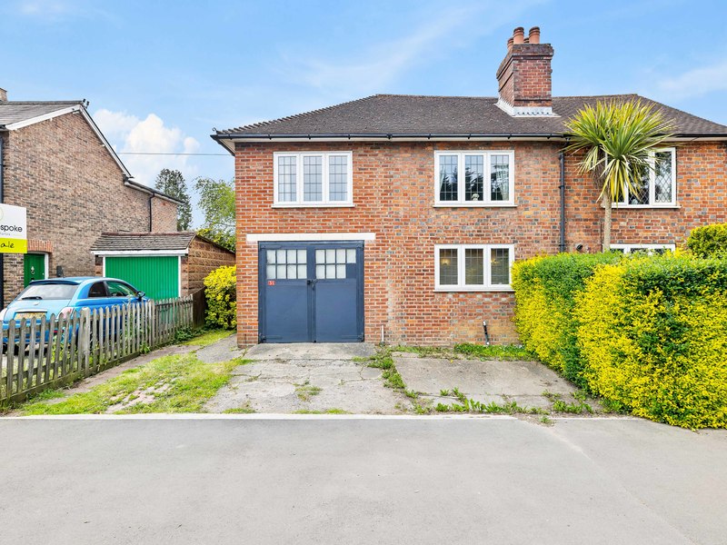 3 bed House - Semi For Sale in Horley, Surrey
