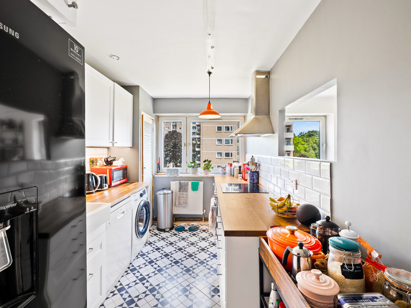 2 bed Apartment For Sale in Putney, London