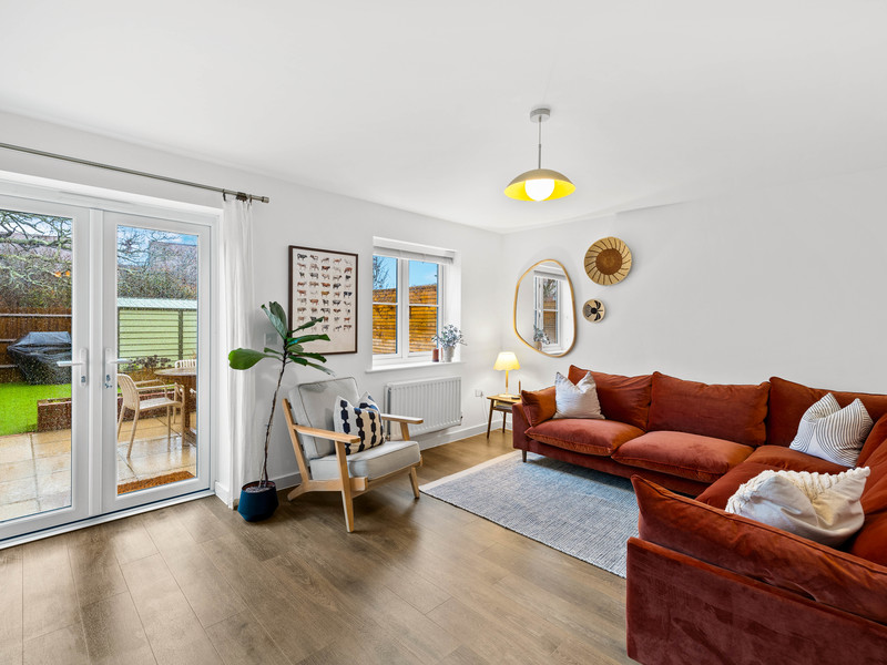 3 bed House - Semi For Sale in Horley, Surrey