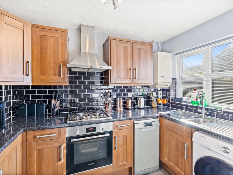 2 bed House - Terrace For Sale in Horsham, West Sussex