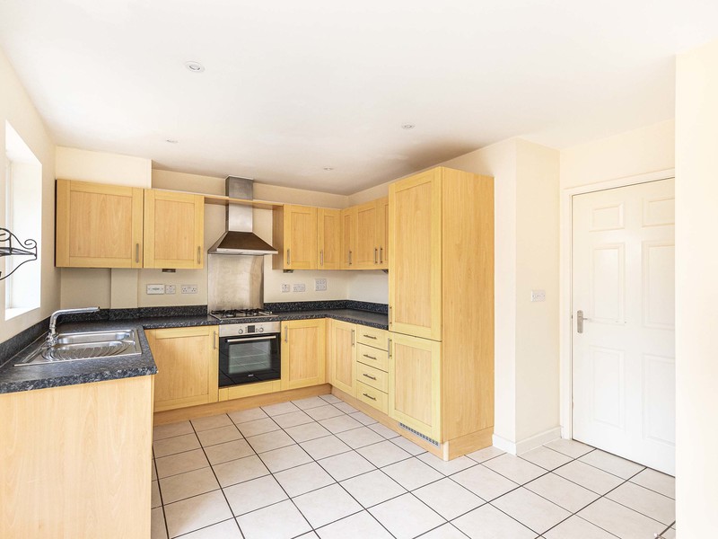 4 bed House - Townhouse For Sale in Poole, Dorset - 2