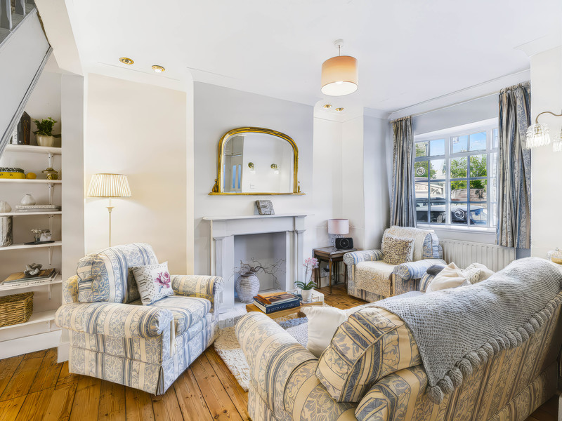 2 bed House - Terrace For Sale in Richmond, London - 2