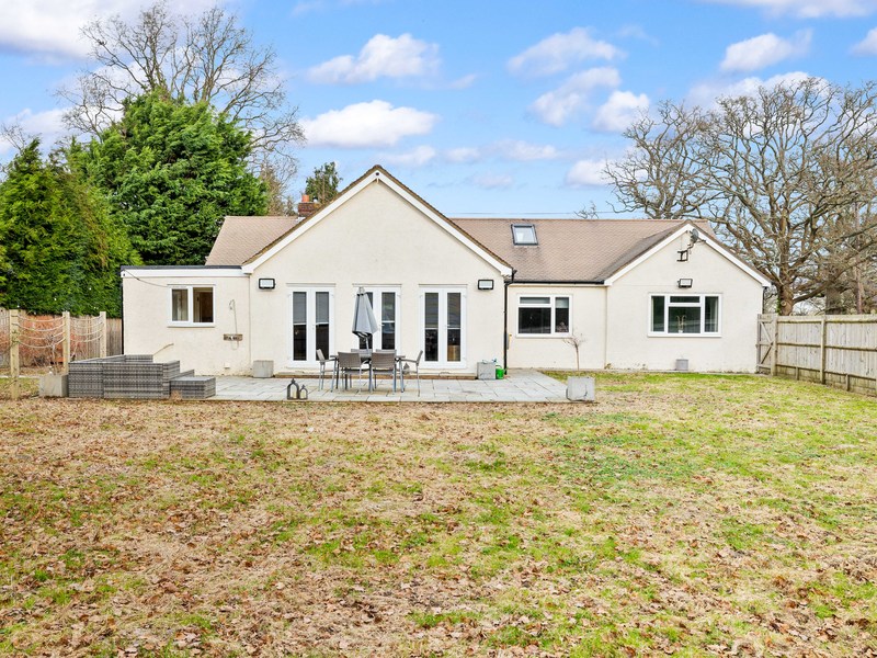 4 bed Bungalow - Detached For Sale in Horley, Surrey