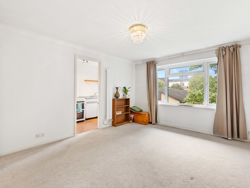 1 bed Apartment For Sale in Croydon, Surrey