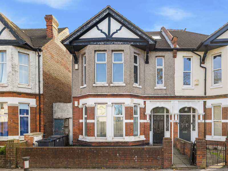 2 bed Apartment For Rent in Crystal Palace, London - 2