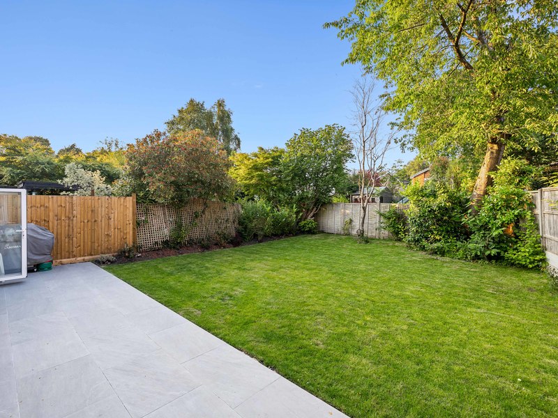 4 bed House - Semi For Rent in Frimley, Surrey - 3