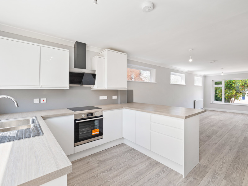 2 bed House - Semi For Sale in Crawley, West Sussex - 3