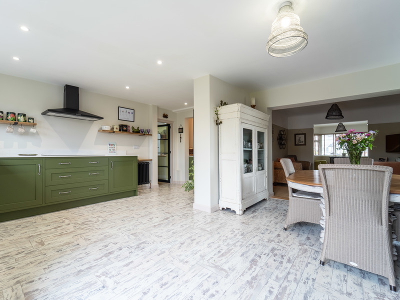 3 bed House - Detached For Sale in Bournemouth, Dorset - 3
