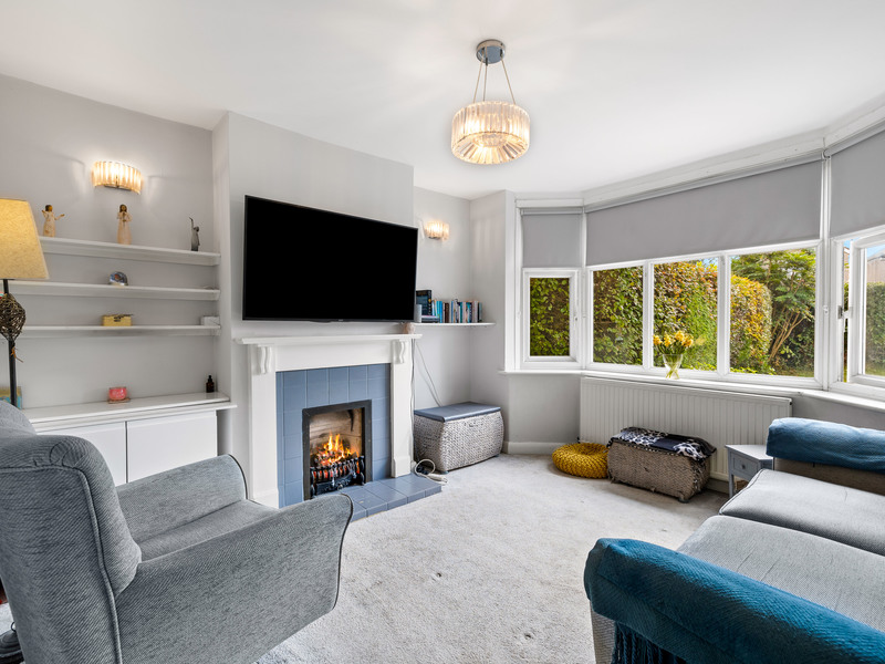 3 bed House - Semi For Sale in Coulsdon, Surrey