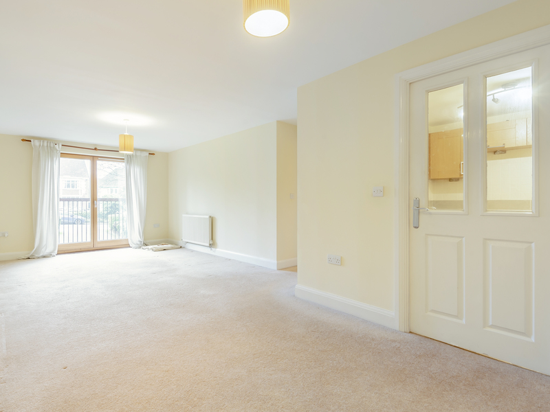 2 bed Apartment For Sale in Wolverhampton, West Midlands