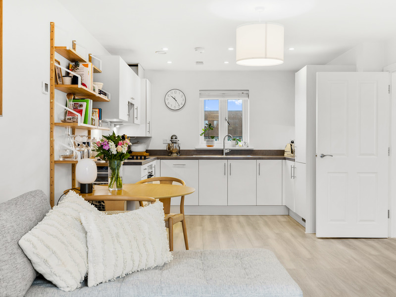 2 bed Apartment For Sale in Horley, Surrey - 3
