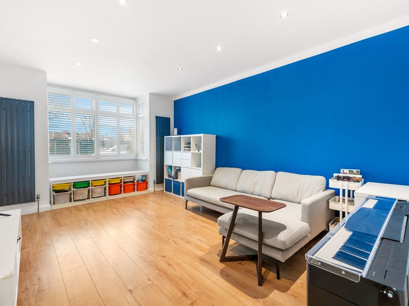 3 bed House - Terrace For Sale in Sutton, Surrey - 3