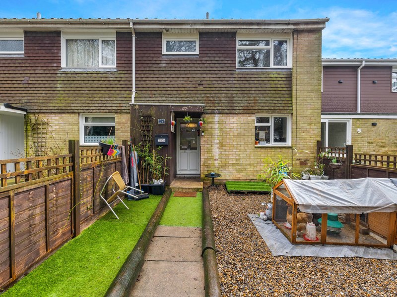 3 bed House - Semi For Sale in Crawley, West Sussex
