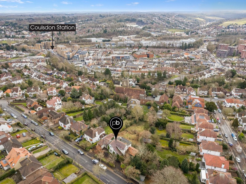 4 bed House - Detached For Sale in Coulsdon, Surrey - 3