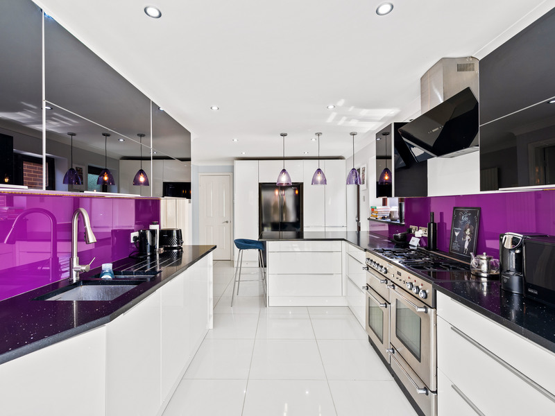 4 bed House - Detached For Sale in Maidenhead, Berkshire - 3