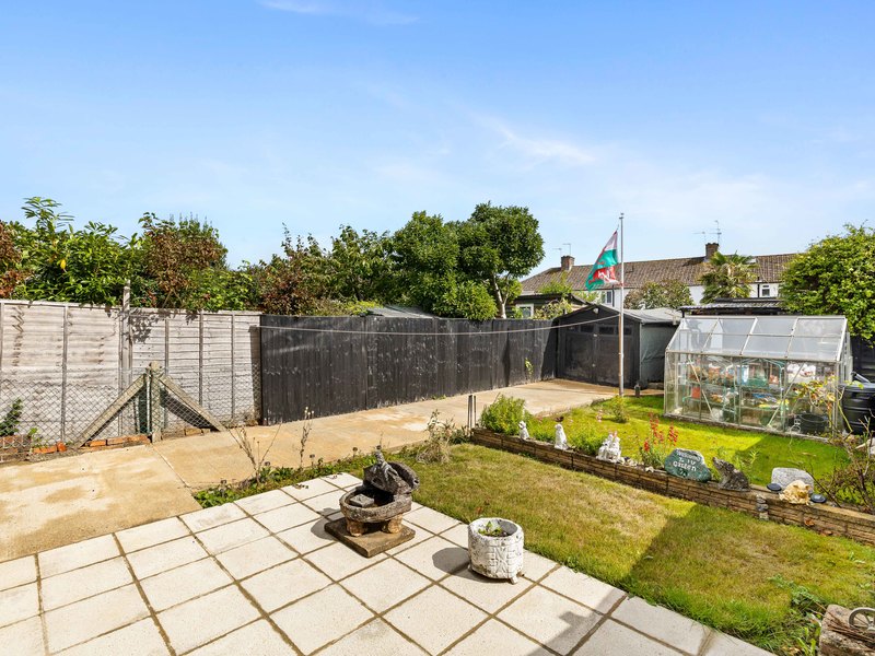 3 bed House - End Terrace For Sale in Reigate, Surrey