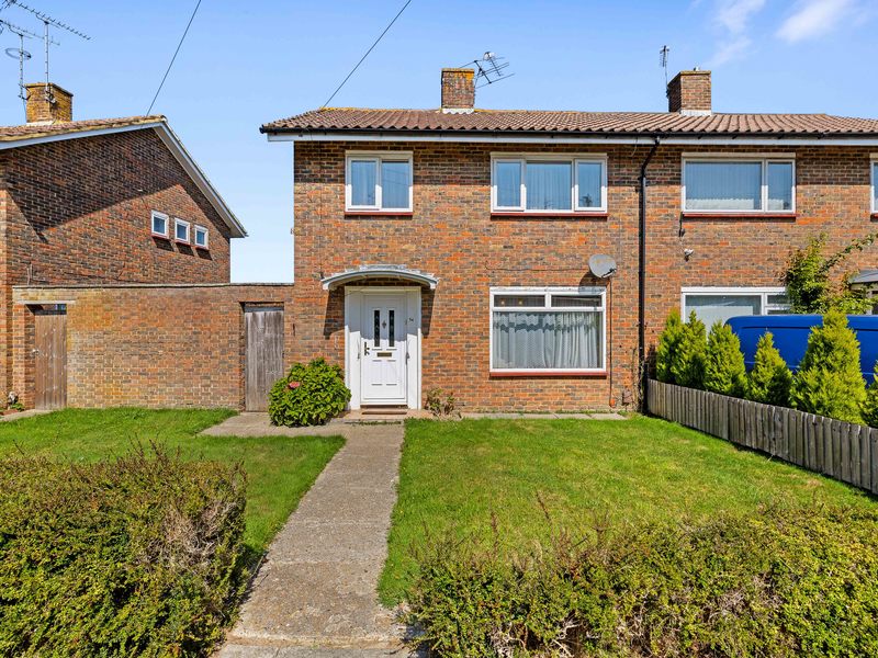 3 bed House - Semi For Sale in Crawley, West Sussex