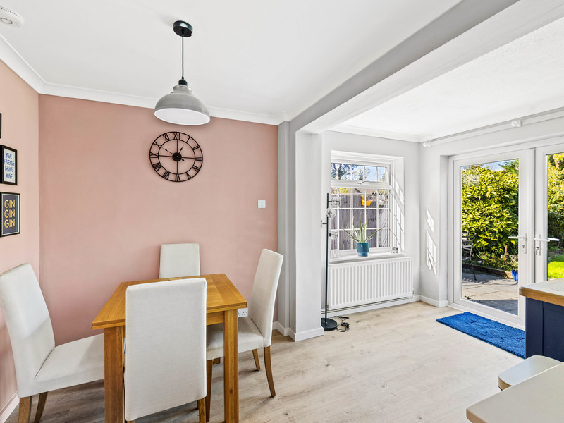 2 bed House - End Terrace For Sale in Crawley, West Sussex - 3