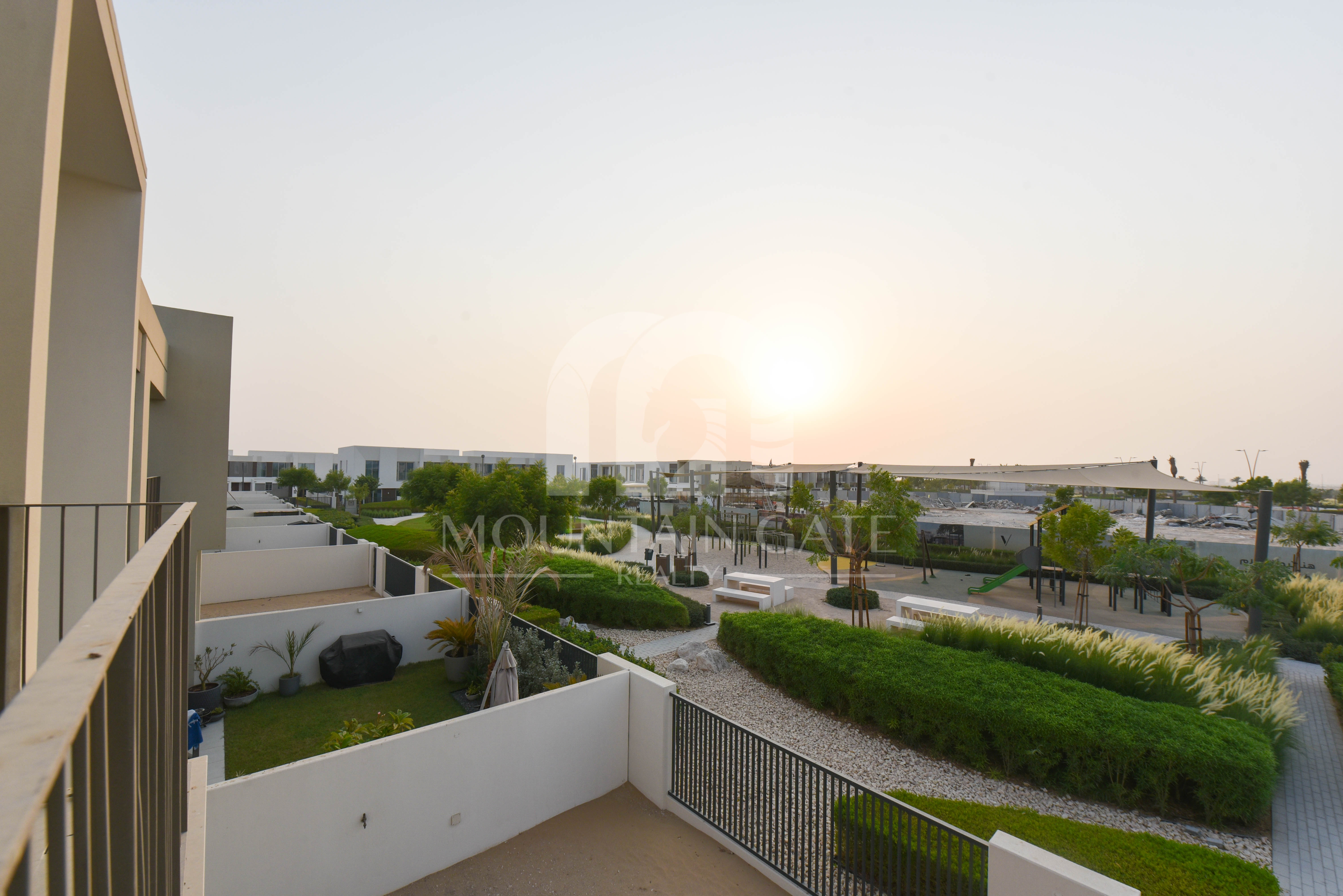 12 Cheques | Panoramic View | Beach and Water Park 3BR The Valley Mountain Gate