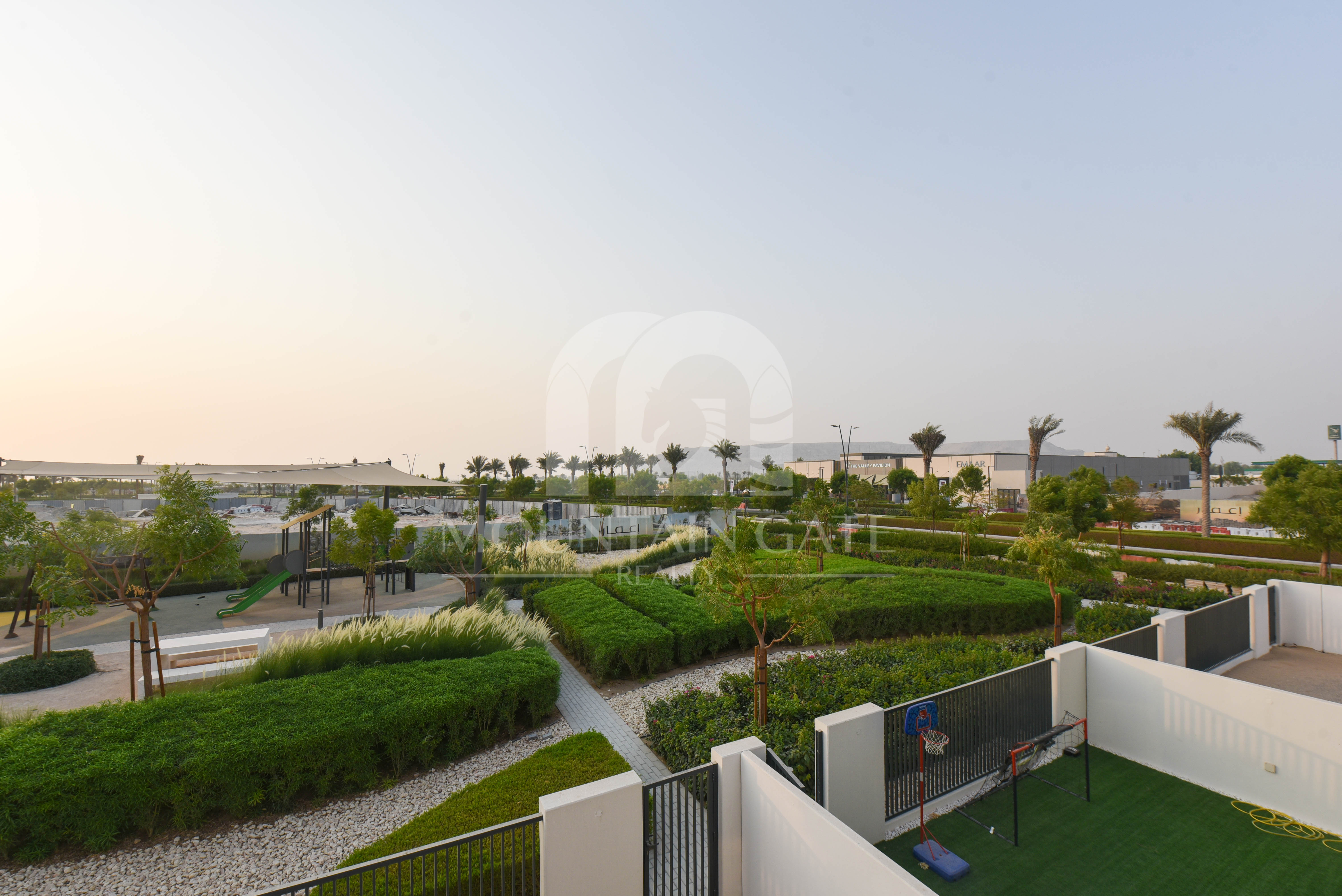 12 Cheques | Panoramic View | Beach and Water Park 3BR The Valley Mountain Gate