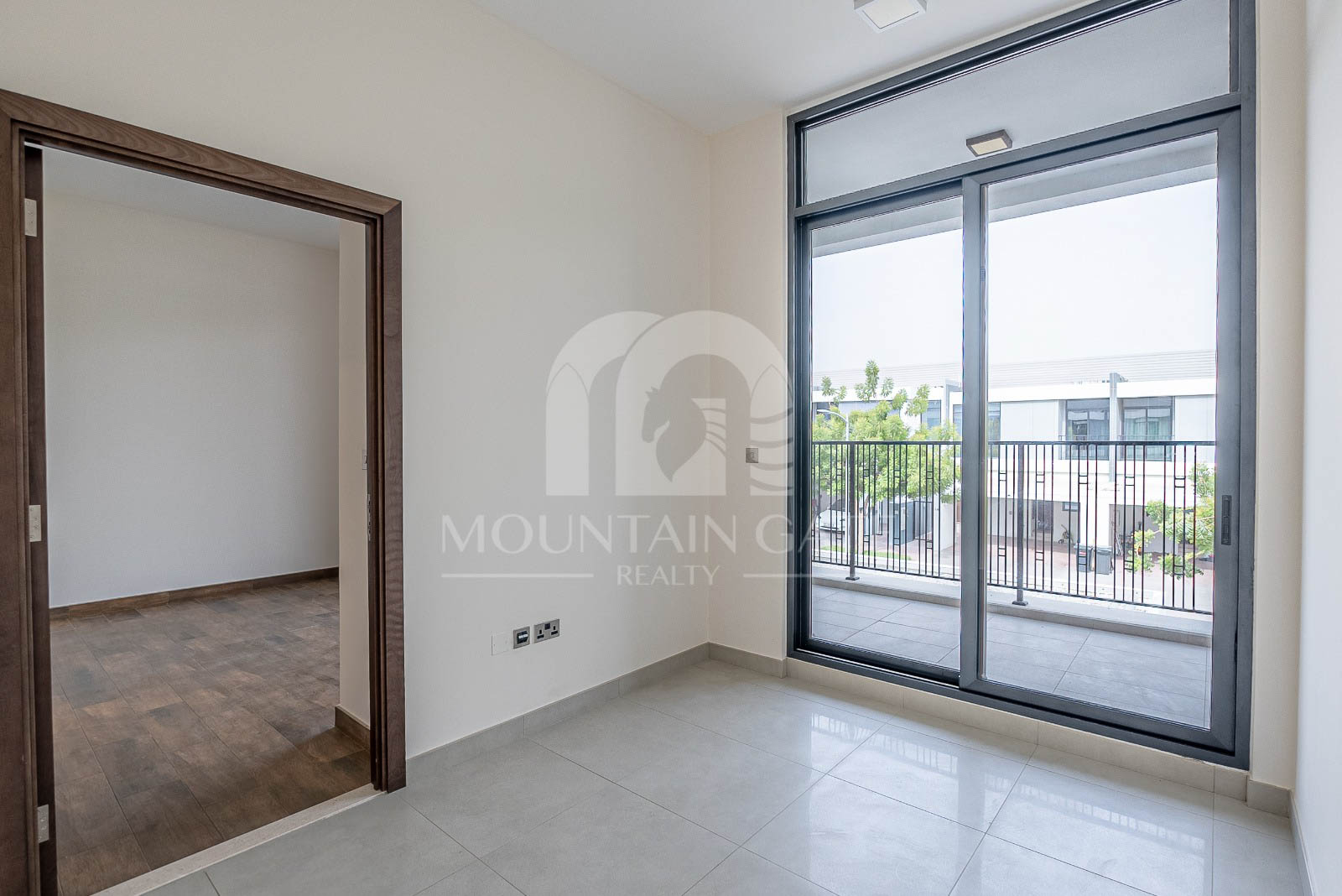 Unique Layout | Investor Deal | Stylish Elegance 4BR Motor City Mountain Gate