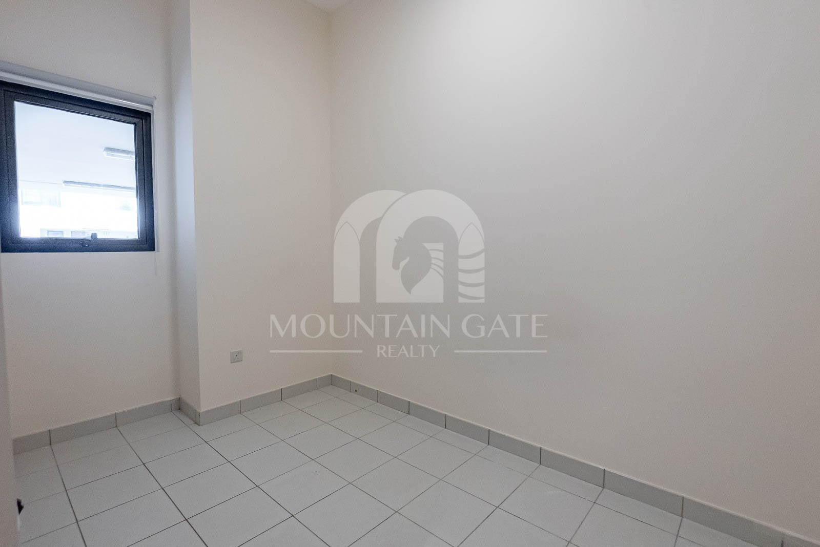 Unique Layout | Investor Deal | Stylish Elegance 4BR Motor City Mountain Gate