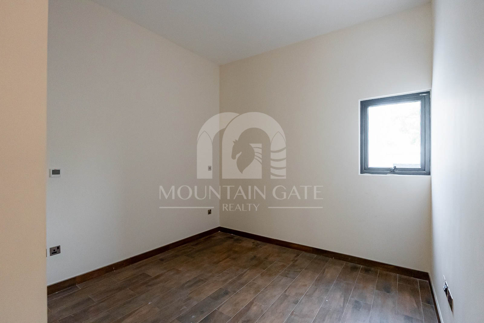 Unique Layout | Investor Deal | Stylish Elegance 4BR Motor City Mountain Gate