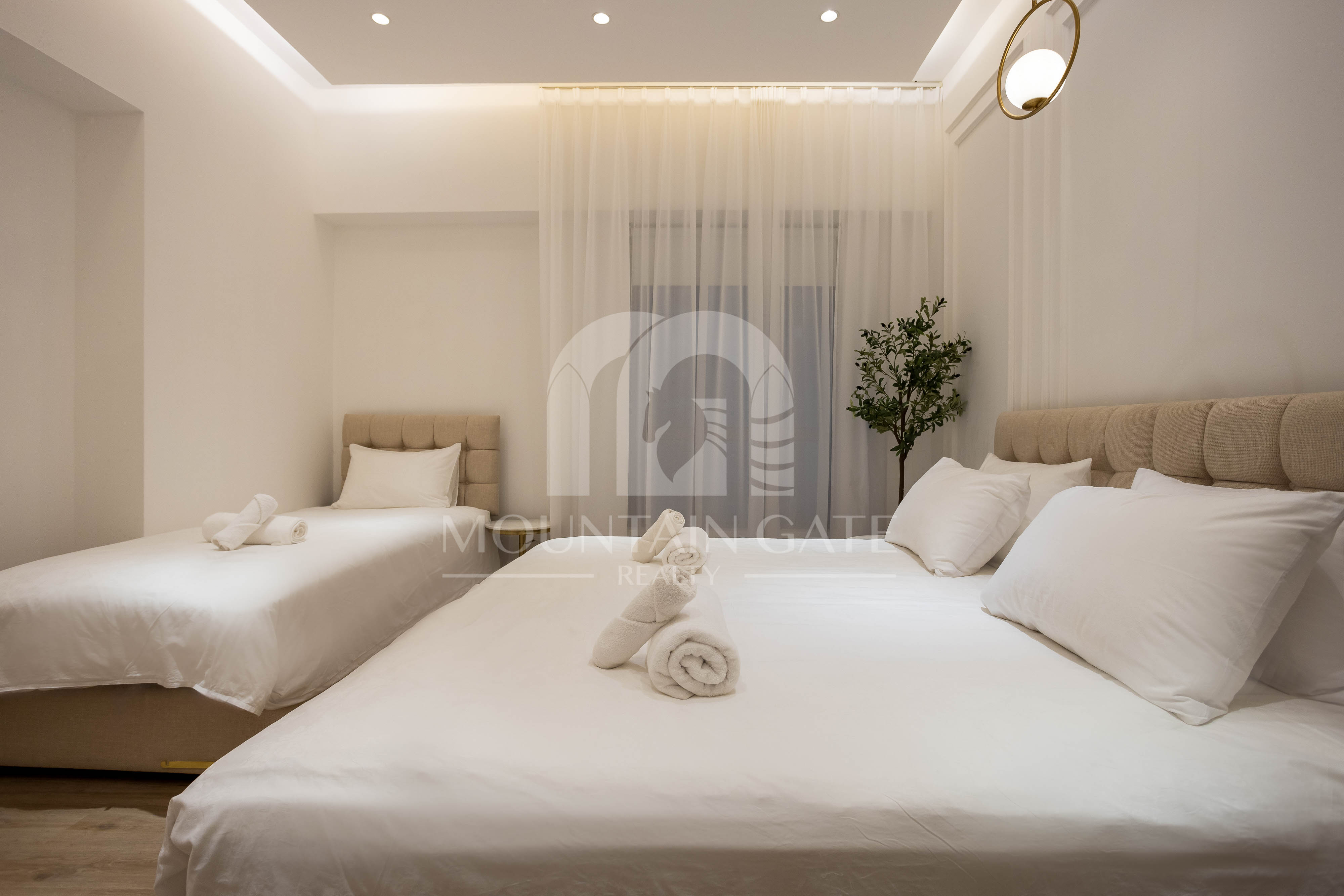Brand New Fully Furnished High Quality New Upgrade 3BR Jumeirah Beach Residence Mountain Gate