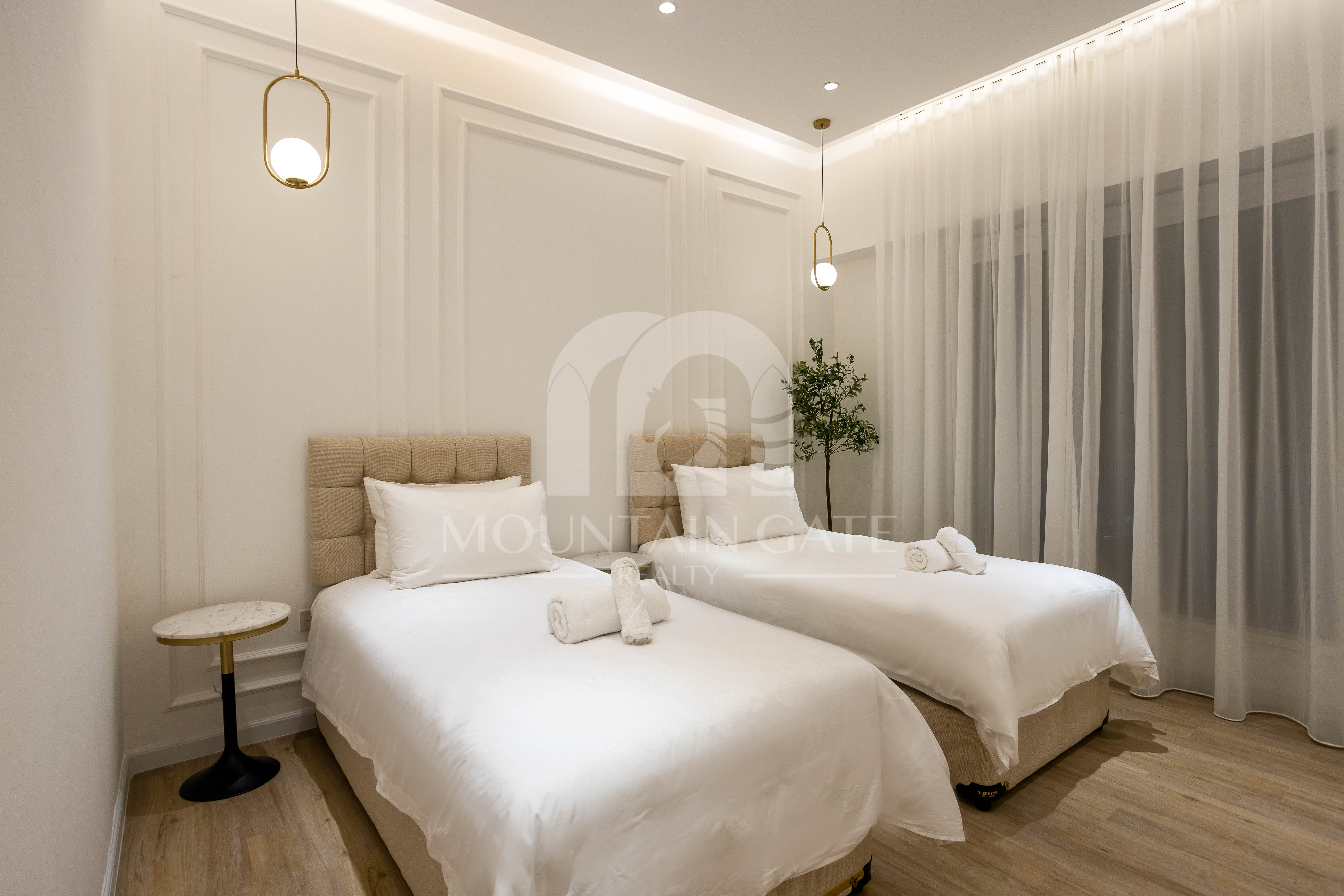 Brand New Fully Furnished High Quality New Upgrade 3BR Jumeirah Beach Residence Mountain Gate
