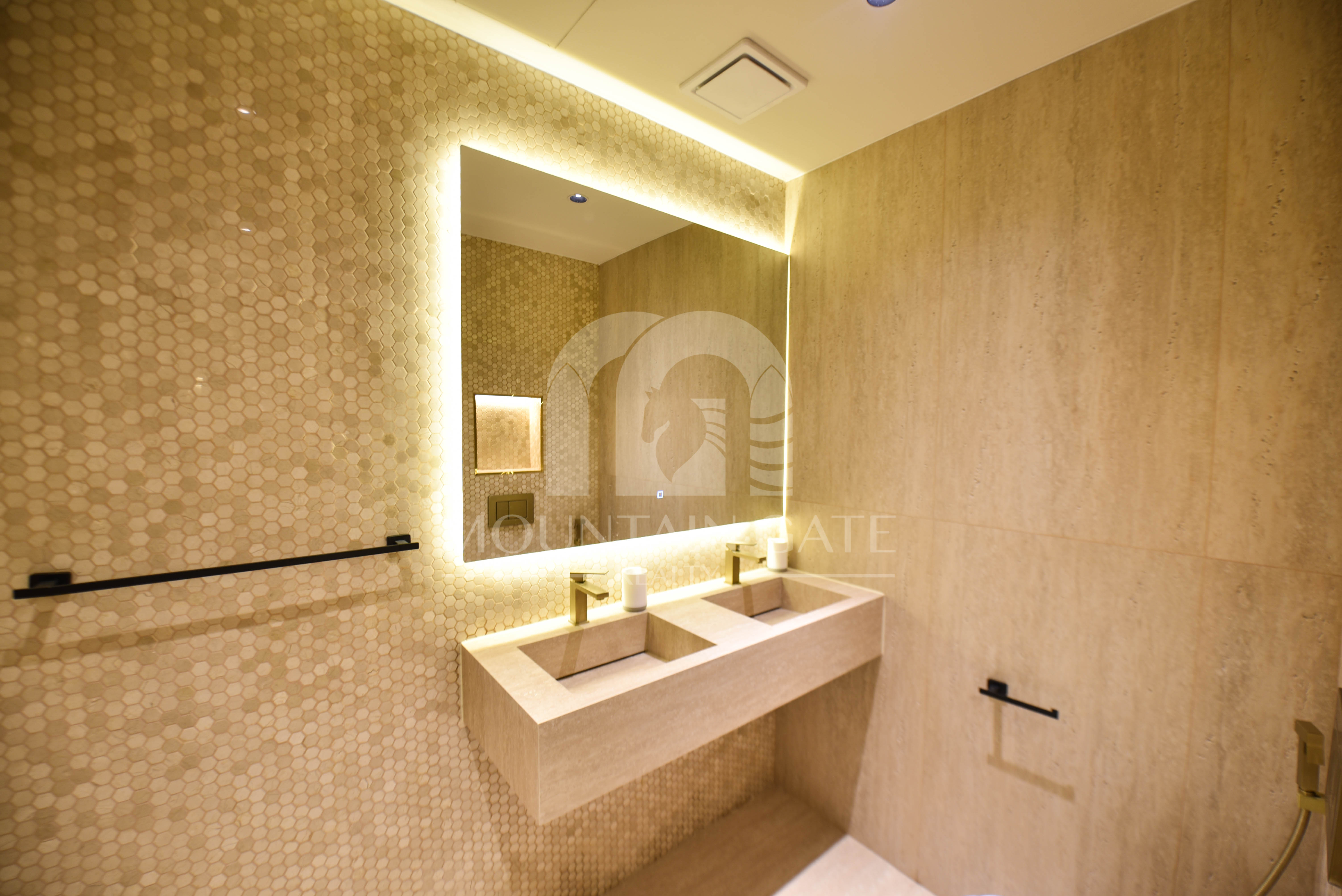Fully Upgraded High standard Full Pool View 3BR Jumeirah Beach Residence Mountain Gate