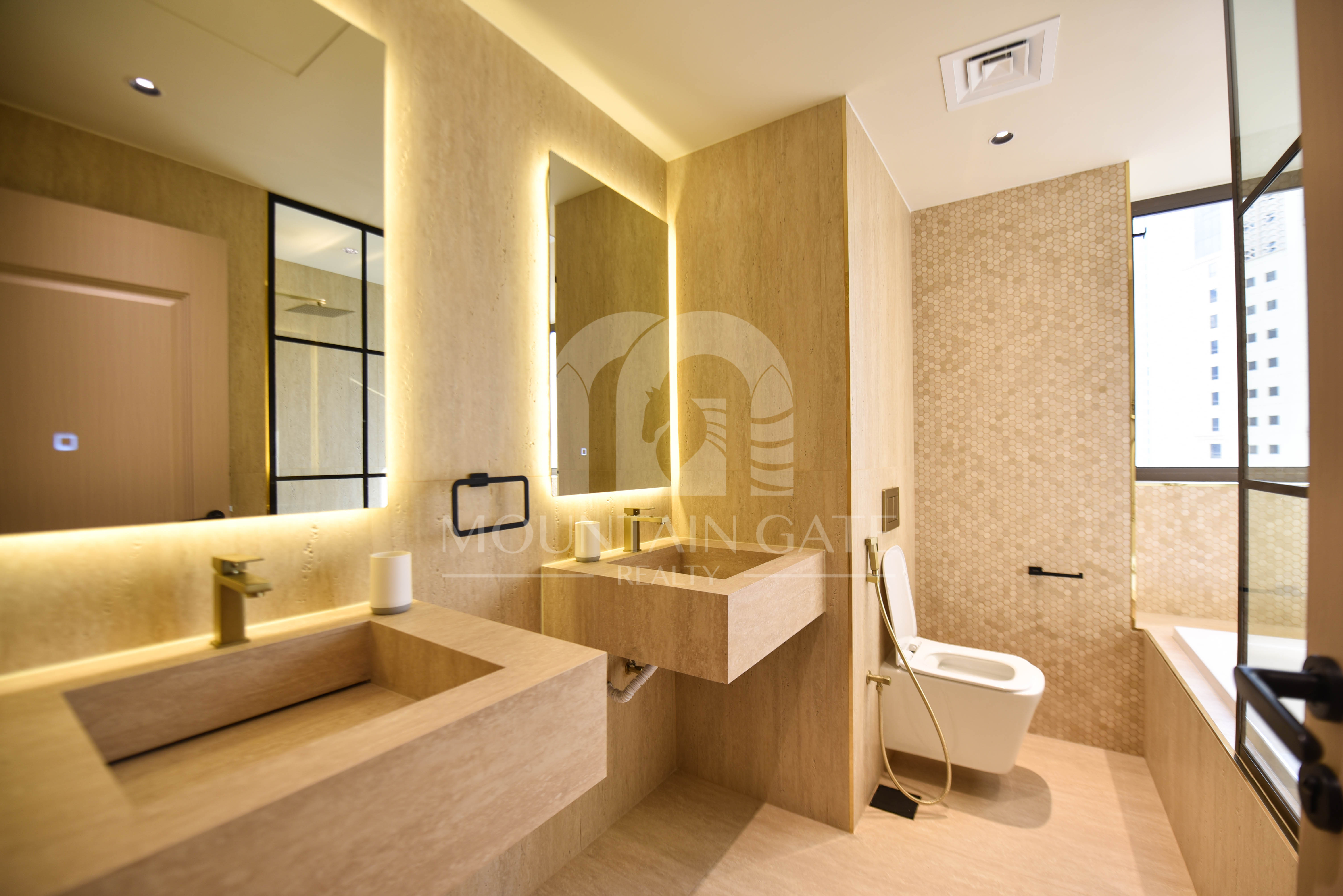 Fully Upgraded High standard Full Pool View 3BR Jumeirah Beach Residence Mountain Gate