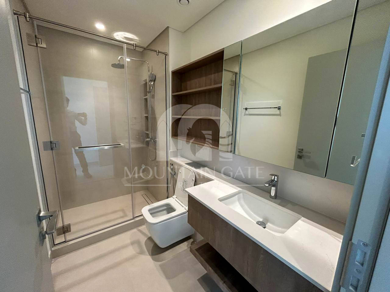 Largest Plot | Corner | End Unit 4BR The Valley Mountain Gate