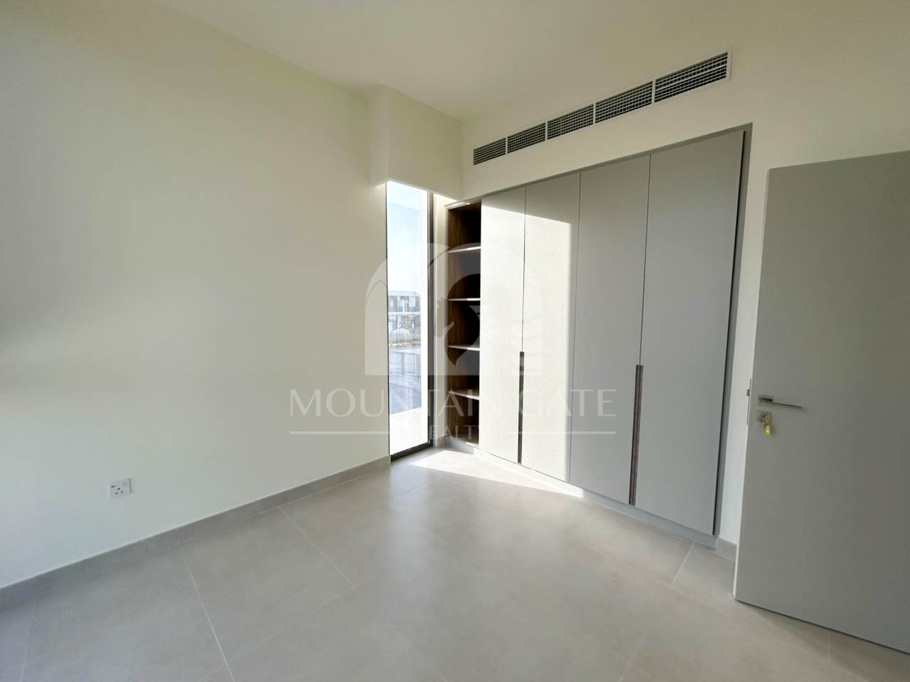 Largest Plot | Corner | End Unit 4BR The Valley Mountain Gate