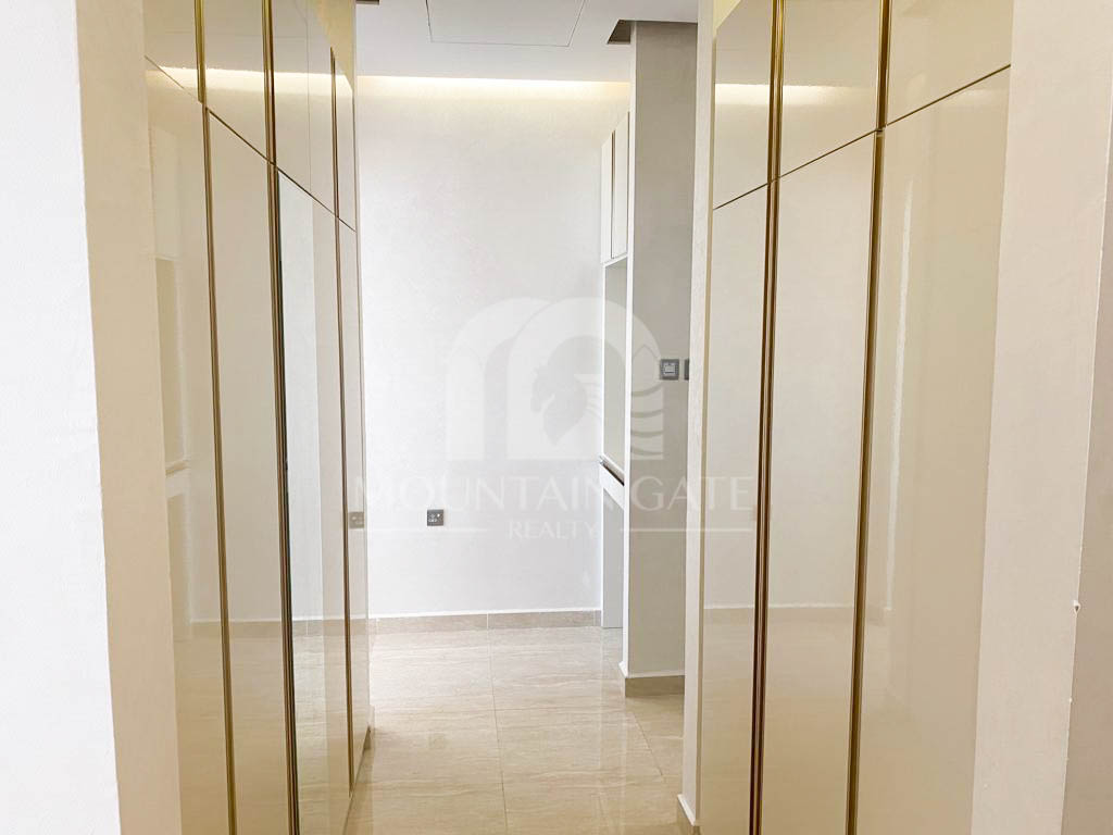 Vacant Stunning Fully Furnished Villa Private Pool 4BR Tilal City Mountain Gate