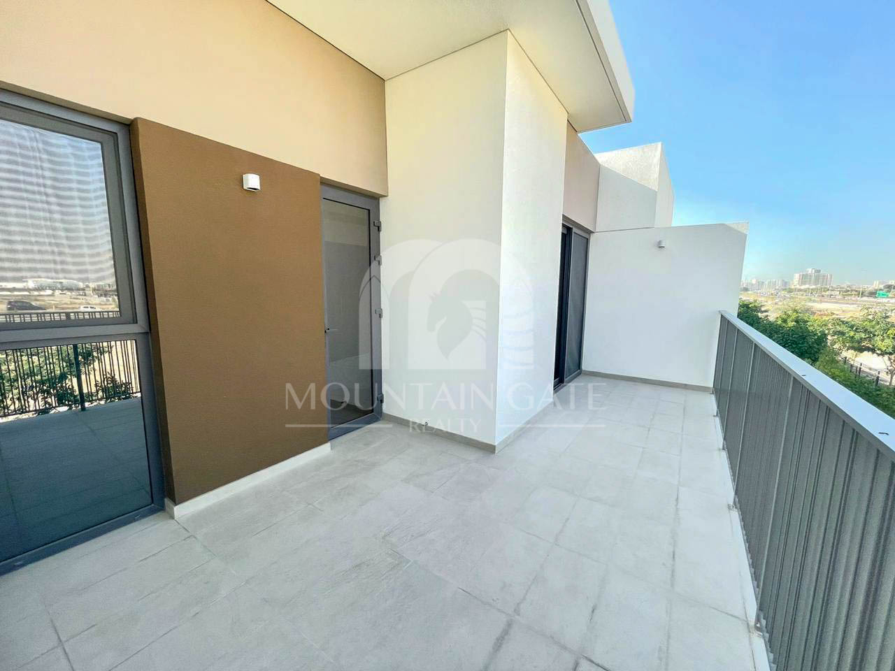 Single Row | Multiple Cheques | Corner Unit 4BR Tilal Al Ghaf Mountain Gate