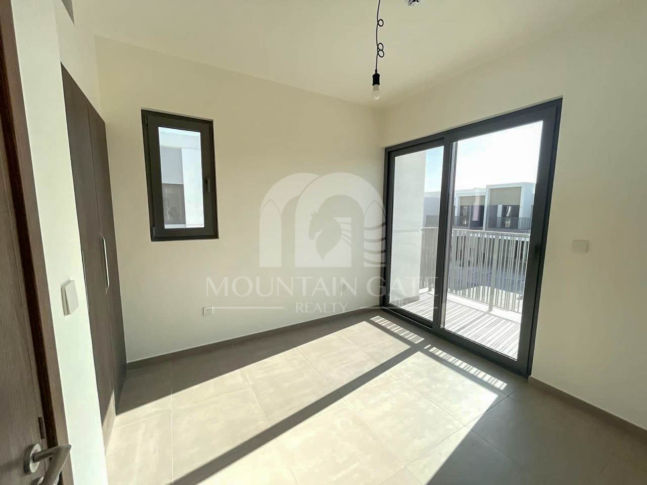 Single Row | Multiple Cheques | Corner Unit 4BR Tilal Al Ghaf Mountain Gate