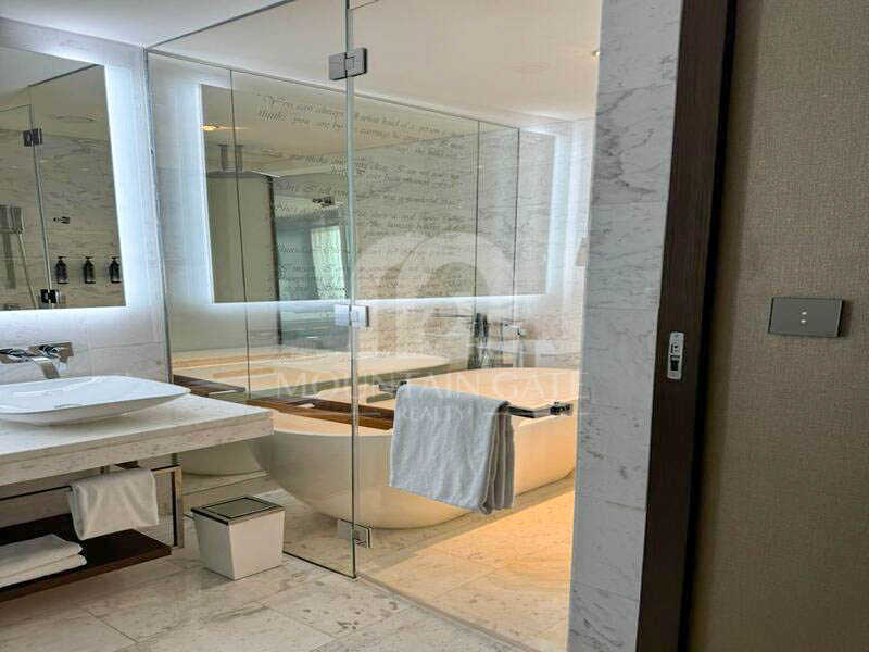 Luxury Furnished | Top Investment Business Bay Mountain Gate