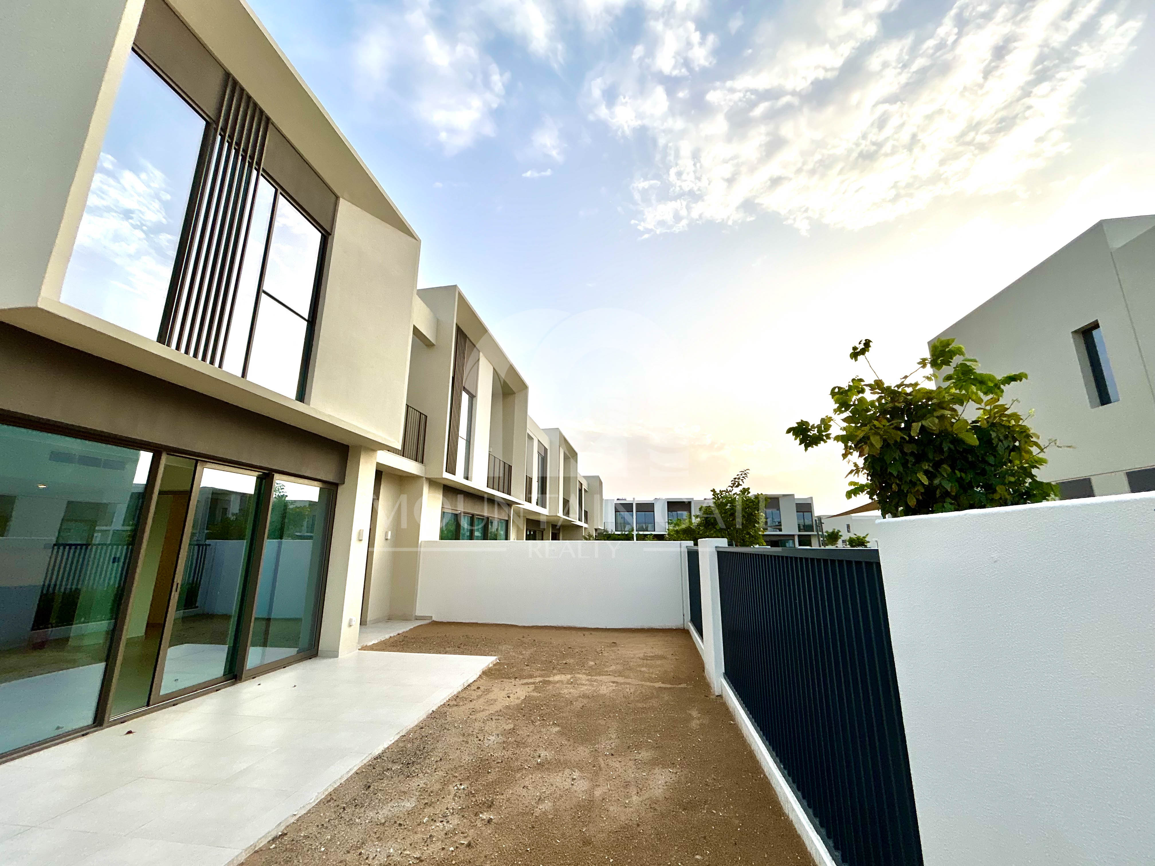 Best Price | Corner Backing Park 4BR The Valley Mountain Gate