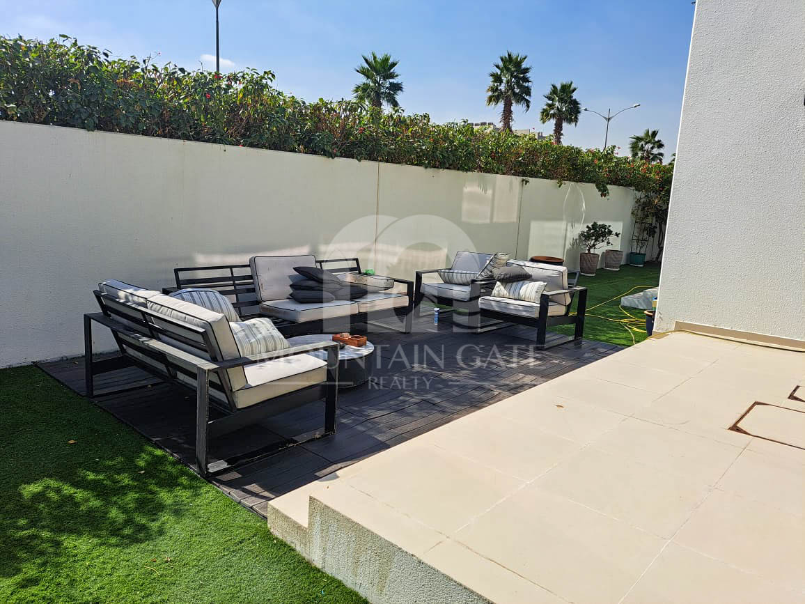 V3 - Luxury fully upgraded - Vacant - Single row 6BR Damac Hills 2 Mountain Gate