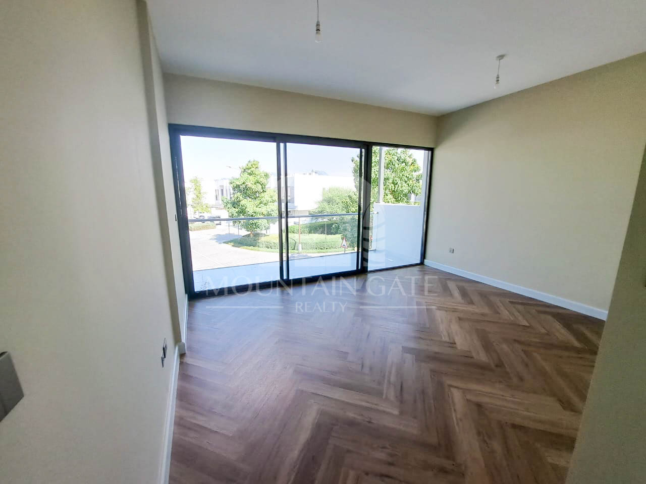 V3 - Luxury fully upgraded - Vacant - Single row 6BR Damac Hills 2 Mountain Gate