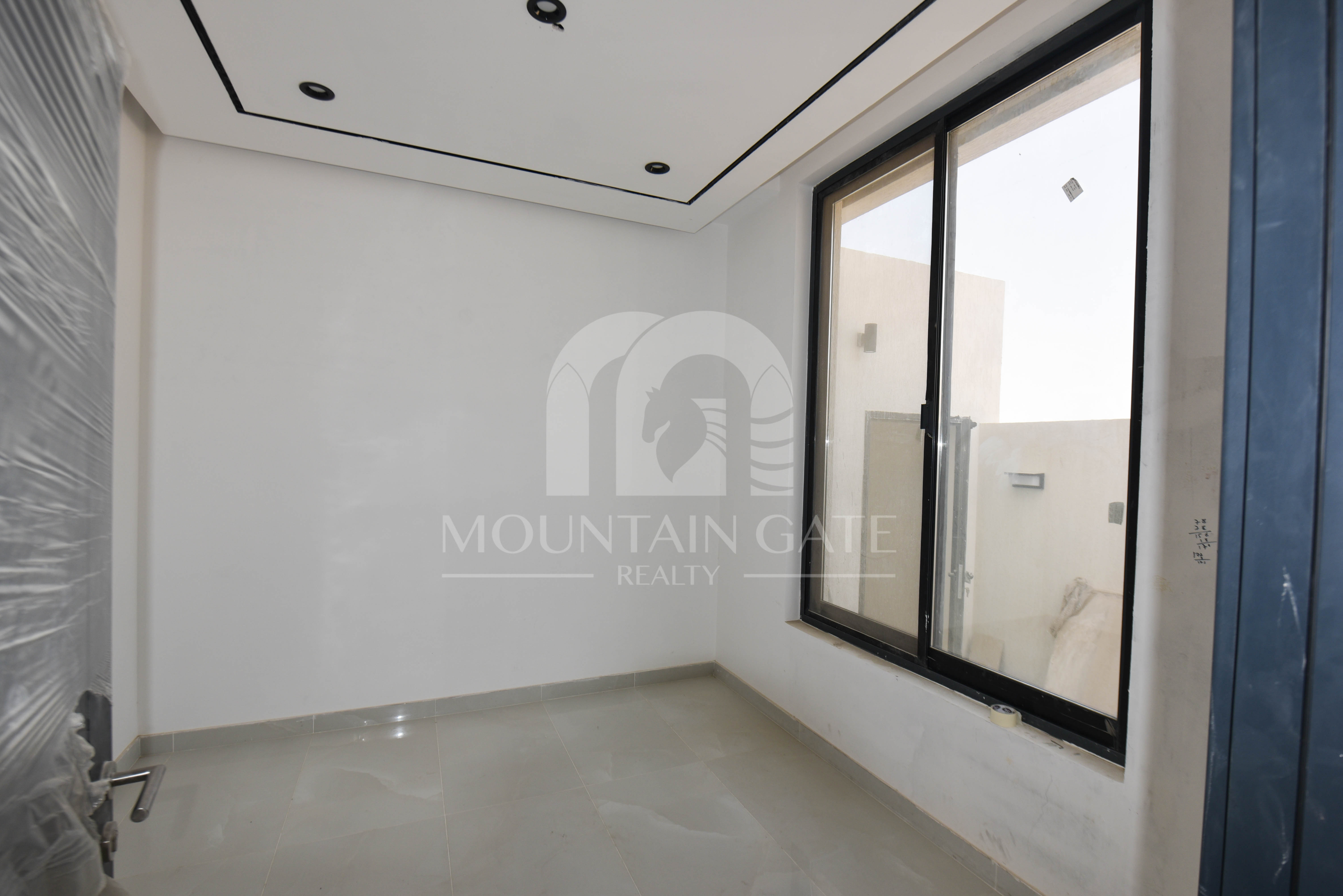 Luxury Smart Home | Corner Villa w/ Private Pool 6BR Al Furjan Mountain Gate