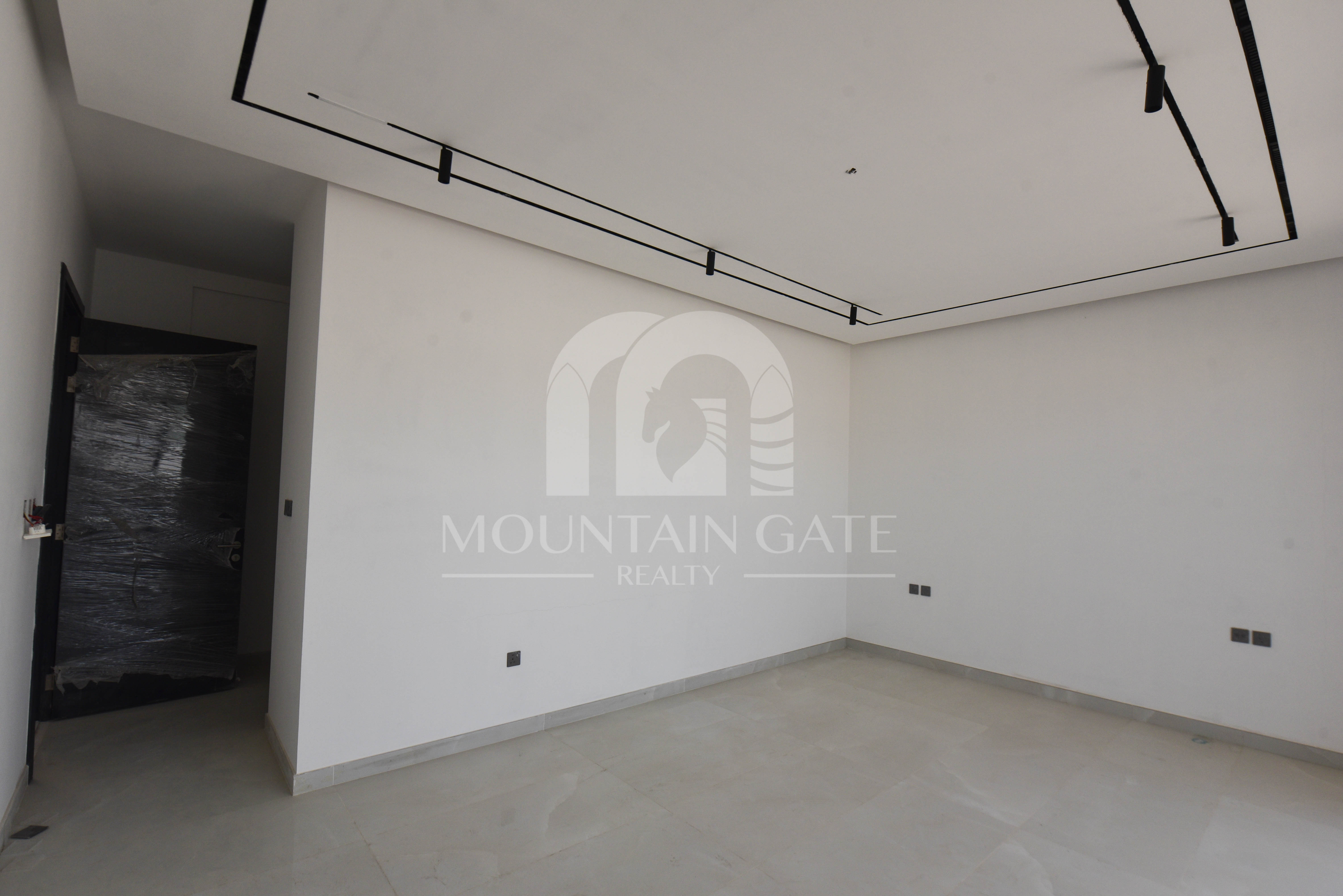 Luxury Smart Home | Corner Villa w/ Private Pool 6BR Al Furjan Mountain Gate